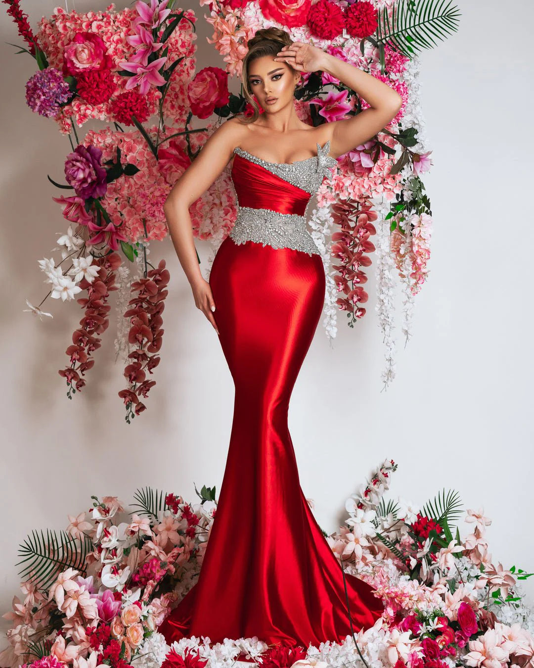 Briasa Sleeveless Red Dress with Stones